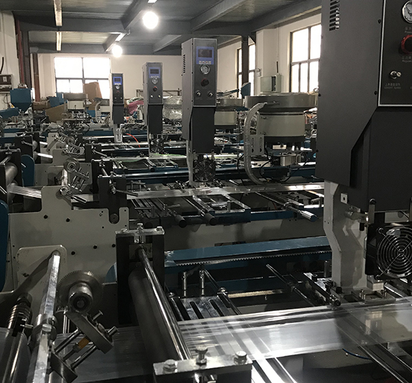 拉鏈袋生產車（chē）間3